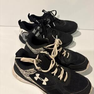 2 pairs under armour black & white trainers